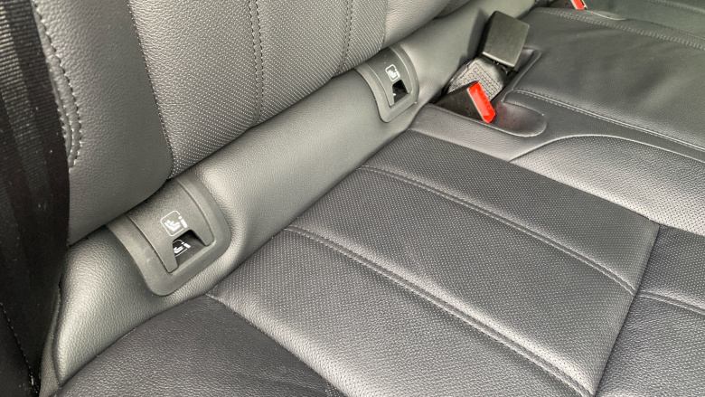 Land Rover Range Rover Evoque 2.0 D200 R-Dynamic SE 5dr Auto Diesel Hatchback